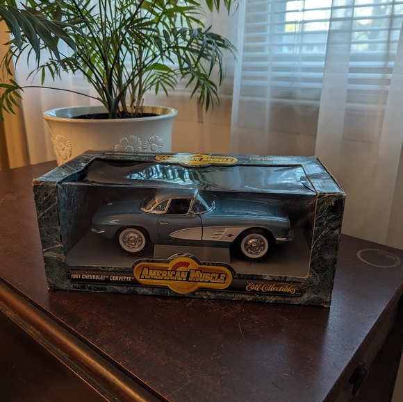 ertl Other - Collectors American Muscle model car